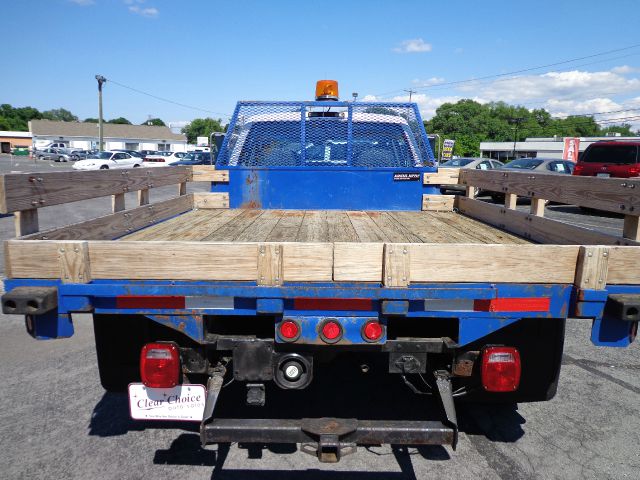 1999 Chevrolet C3500 Signature L Sedan 4D