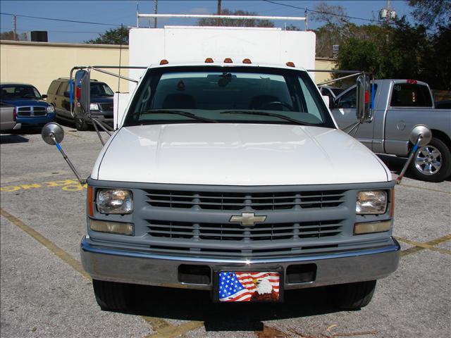 2000 Chevrolet C3500 BASE 15