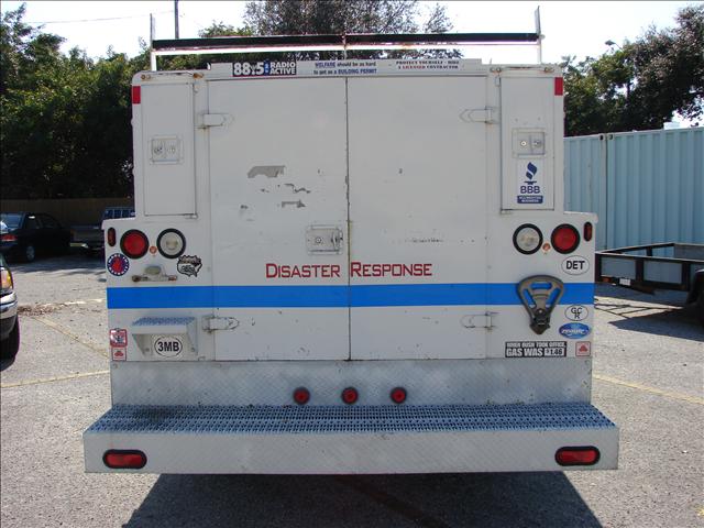 2000 Chevrolet C3500 BASE 15