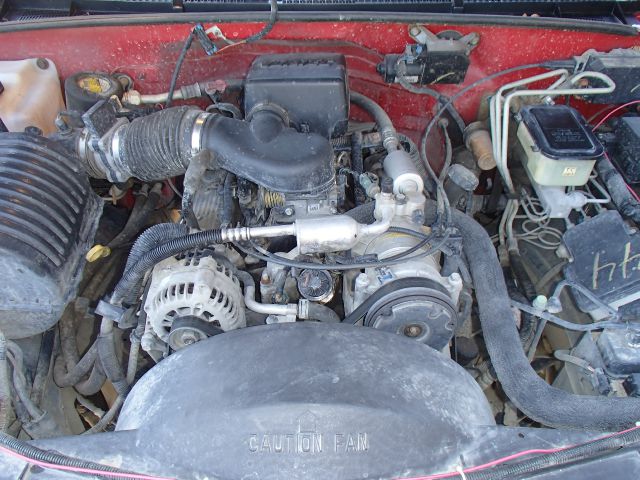 2000 Chevrolet C3500 Signature L Sedan 4D