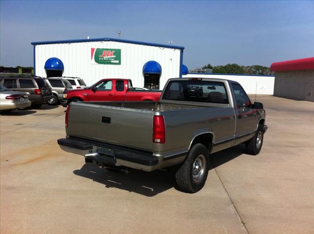 2000 Chevrolet C3500 Limited-2 Tone Paint-3rd Seat