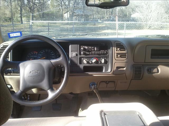 2000 Chevrolet C3500 Touring W/nav.sys