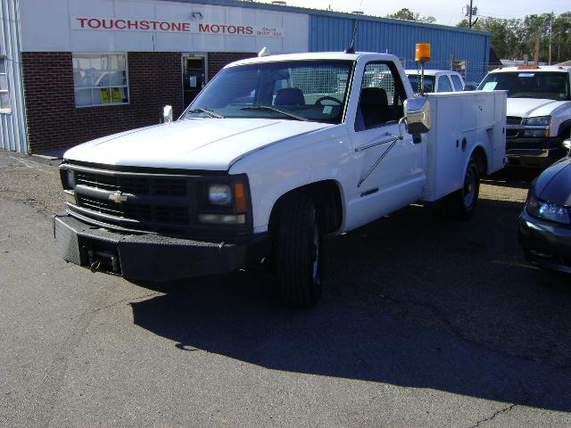 2000 Chevrolet C3500 Base