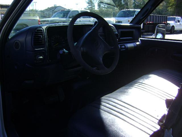 2000 Chevrolet C3500 Base