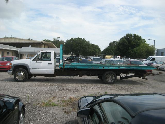 2000 Chevrolet C3500 Lariat 4D Crew Cab Truck