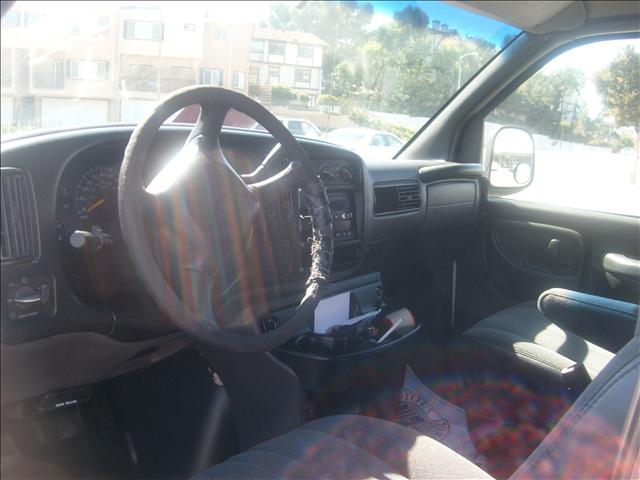 2001 Chevrolet C3500 Unknown