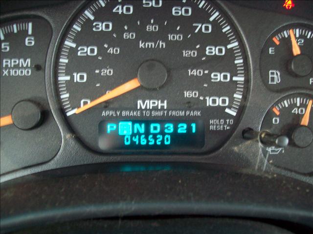 2002 Chevrolet C3500 C300 4dr Sdn 3.0L Luxury RWD Sedan