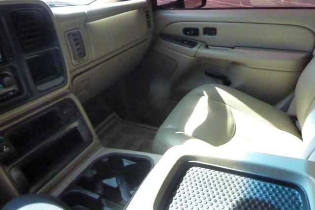 2005 Chevrolet C3500 2008 Nissan 2.5 SL