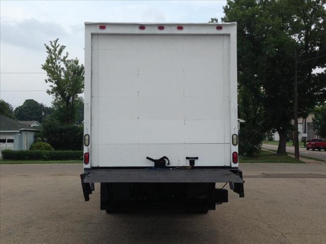 2005 Chevrolet C6500 Evolution MR Sedan 4D