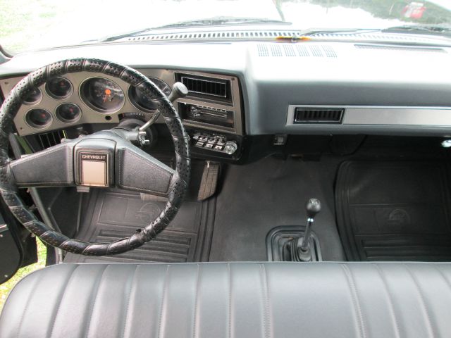 1986 Chevrolet C/K 30 Series 4x4 Z71w/ Heated Leather, Trailer Towbose Sound