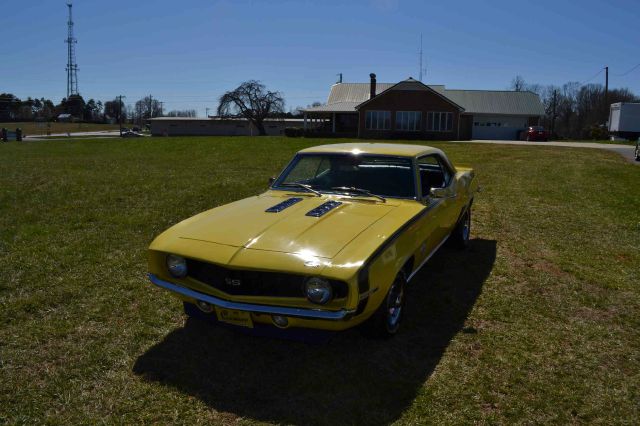 1969 Chevrolet Camaro 4dr Sdn Auto (natl) Hatchback