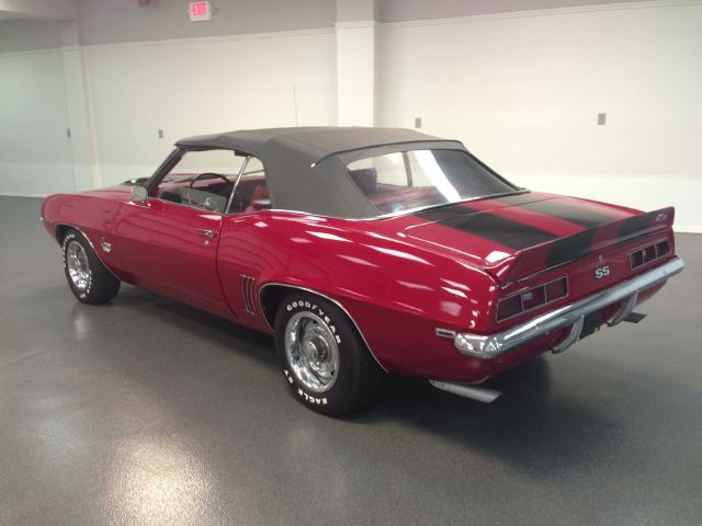 1969 Chevrolet Camaro 4dr Sdn Auto (natl) Hatchback