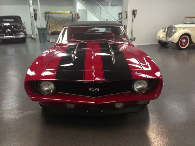 1969 Chevrolet Camaro 4dr Sdn Auto (natl) Hatchback