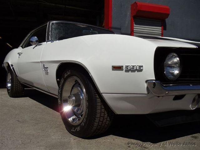 1969 Chevrolet Camaro 4WD 4dr V6 5-spd AT