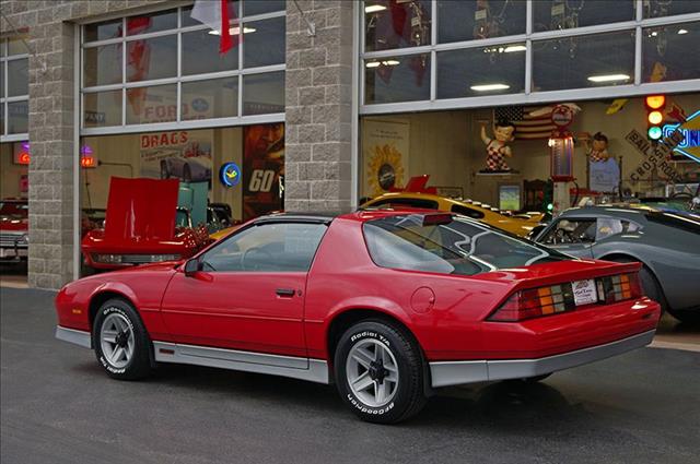 1986 Chevrolet Camaro Extenede CAB 4X4
