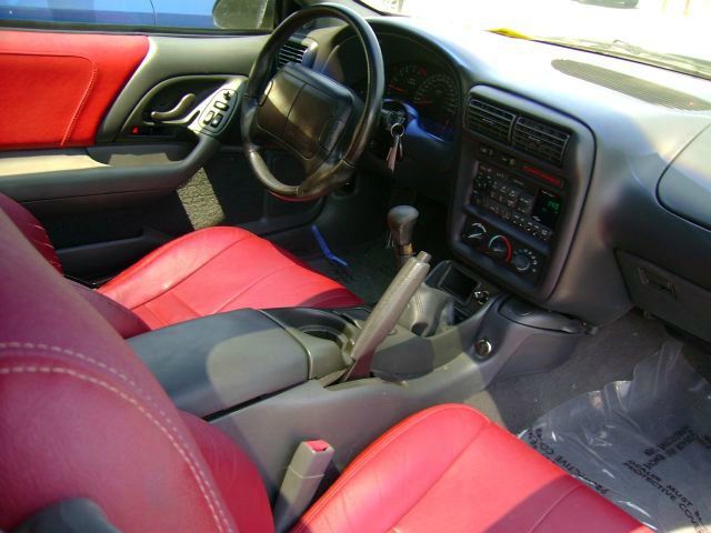 1998 Chevrolet Camaro Super CAB 4WD