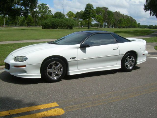 1999 Chevrolet Camaro 2.5sl Sunroofleather