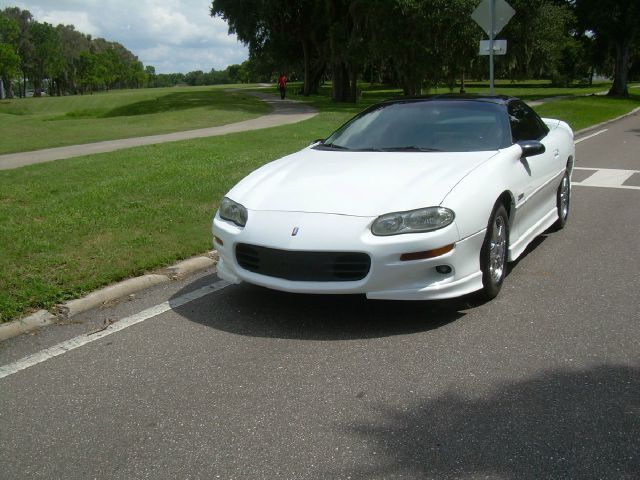 1999 Chevrolet Camaro 2.5sl Sunroofleather