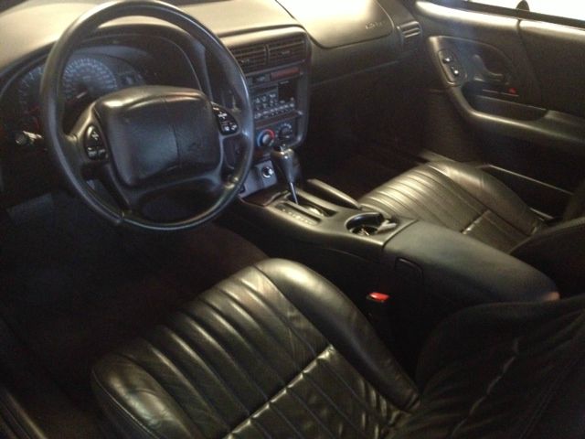 2000 Chevrolet Camaro 4WD Crew Cab Short Box SLE