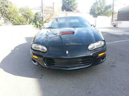 2000 Chevrolet Camaro 4WD 4dr V6 5-spd AT