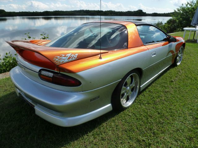 2000 Chevrolet Camaro OZ Rally Edition