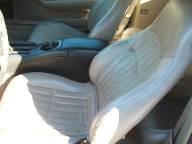 2000 Chevrolet Camaro Adren W/lthr