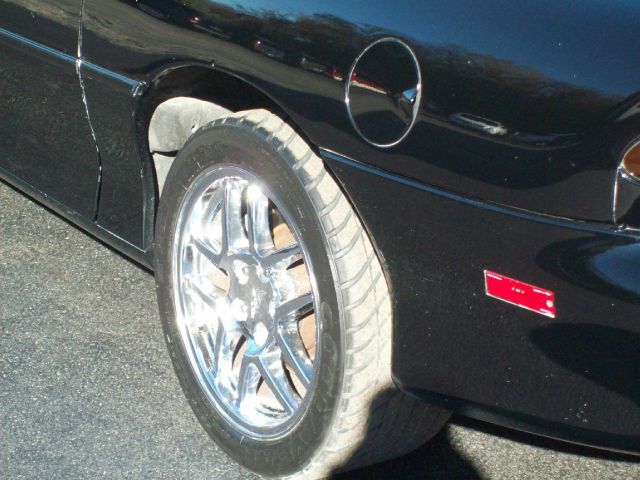 2000 Chevrolet Camaro Adren W/lthr