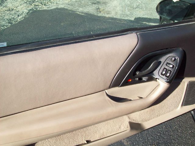 2000 Chevrolet Camaro Adren W/lthr