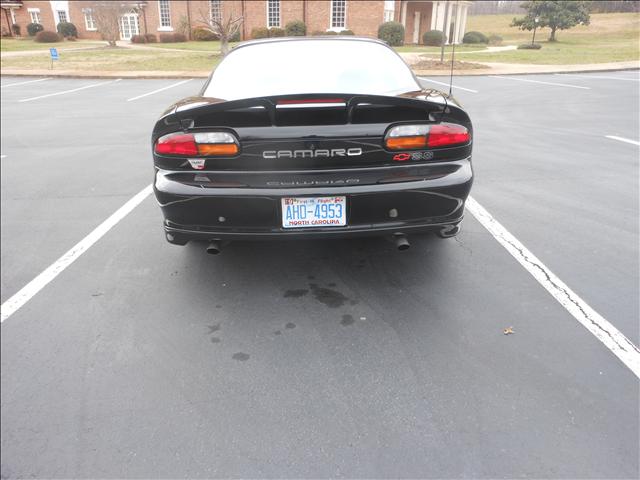 2000 Chevrolet Camaro Reg Cab 135 WB 4WD