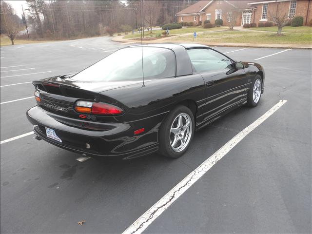 2000 Chevrolet Camaro Reg Cab 135 WB 4WD