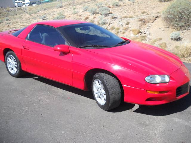 2001 Chevrolet Camaro Base