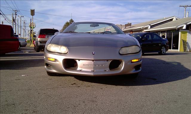 2001 Chevrolet Camaro Base