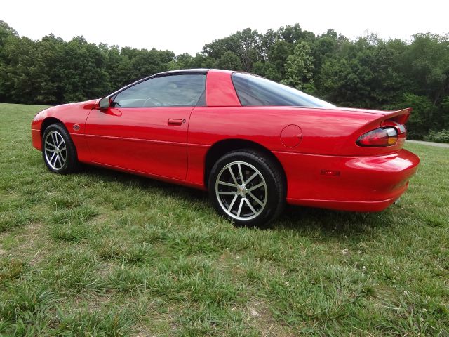 2002 Chevrolet Camaro 4d,ac,pw,sunroof,leather