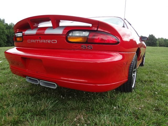 2002 Chevrolet Camaro 4d,ac,pw,sunroof,leather