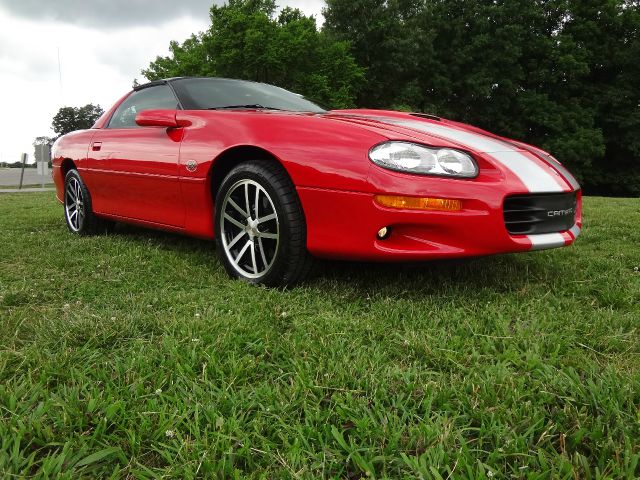 2002 Chevrolet Camaro 4d,ac,pw,sunroof,leather