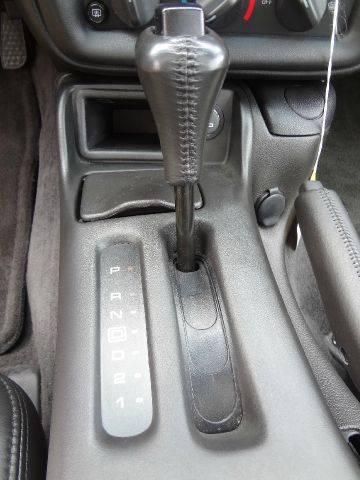 2002 Chevrolet Camaro 4d,ac,pw,sunroof,leather