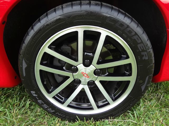 2002 Chevrolet Camaro 4d,ac,pw,sunroof,leather