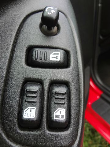 2002 Chevrolet Camaro 4d,ac,pw,sunroof,leather