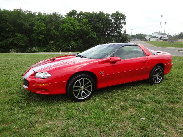 2002 Chevrolet Camaro 4d,ac,pw,sunroof,leather