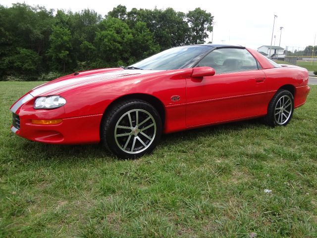 2002 Chevrolet Camaro 4d,ac,pw,sunroof,leather