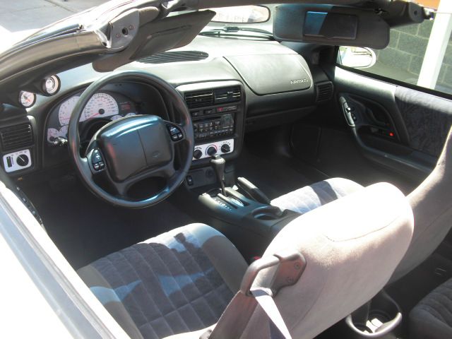 2002 Chevrolet Camaro Adren W/lthr