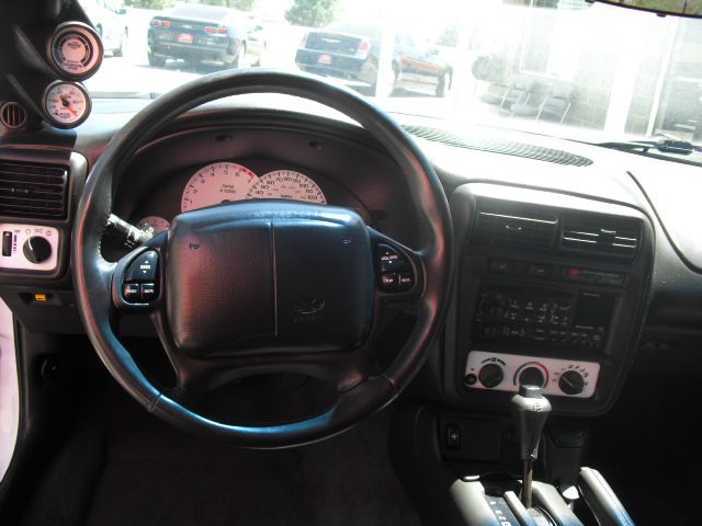 2002 Chevrolet Camaro Adren W/lthr