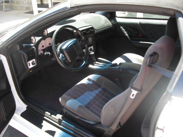 2002 Chevrolet Camaro Adren W/lthr