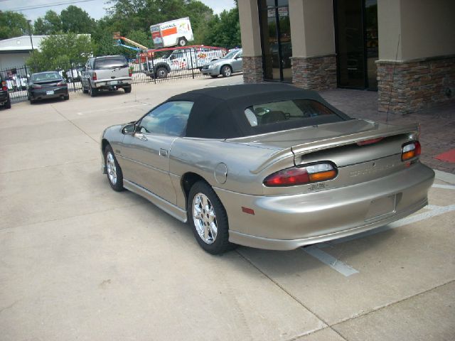 2002 Chevrolet Camaro Adren W/lthr