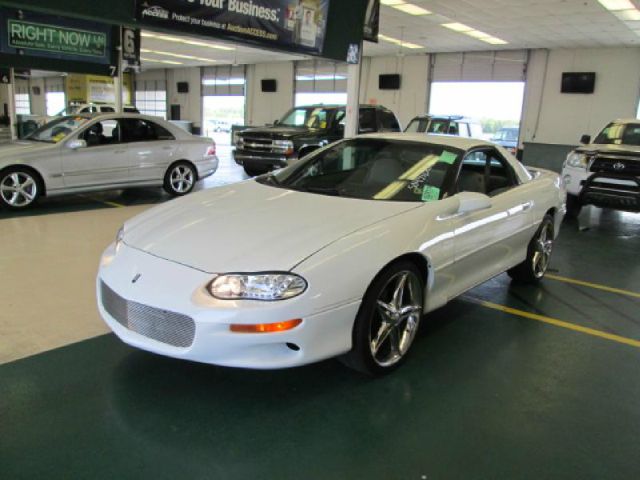 2002 Chevrolet Camaro GT Premium