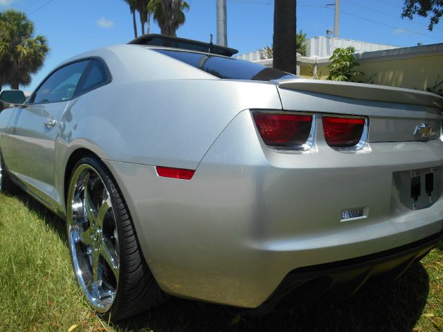 2010 Chevrolet Camaro V6 4WD Limited W/3rd Row 4x4 SUV