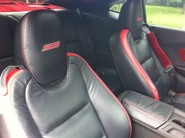 2010 Chevrolet Camaro V6 4WD Limited W/3rd Row 4x4 SUV