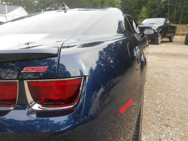 2010 Chevrolet Camaro V6 4WD Limited W/3rd Row 4x4 SUV