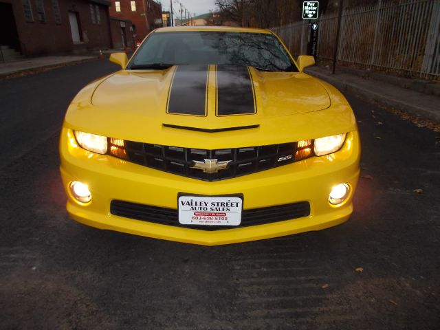 2011 Chevrolet Camaro 2006.5 Sedan LX Manual