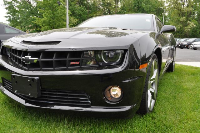 2011 Chevrolet Camaro V6 4WD Limited W/3rd Row 4x4 SUV